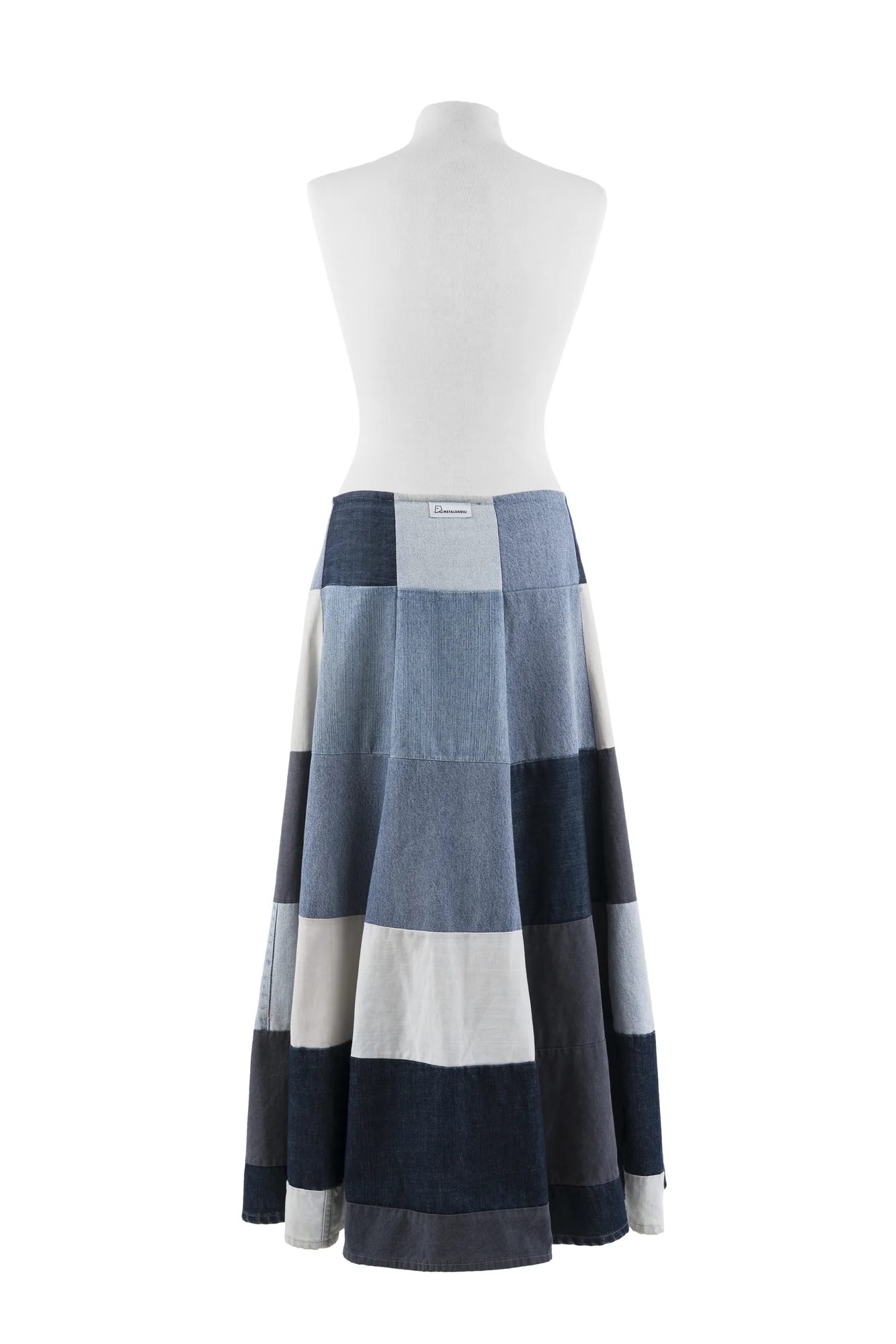 falda puzle larga denim sostenible reciclaje upcicling unisex piezas unicas (3) falda puzle larga denim sostenible reciclaje upcicling unisex piezas unicas (3)